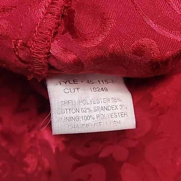 Lipservice gown - Picture 13 of 14